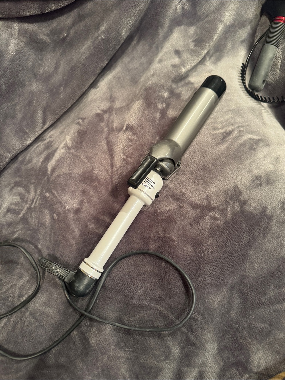 Nano Ceramic Curling Irons For Smooth, Shiny Hair